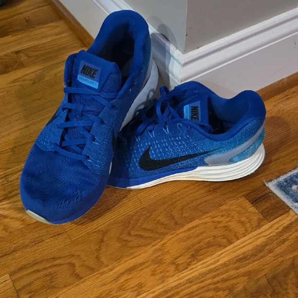 Nike Lunarglide 7 Sneakers - Picture 1 of 6